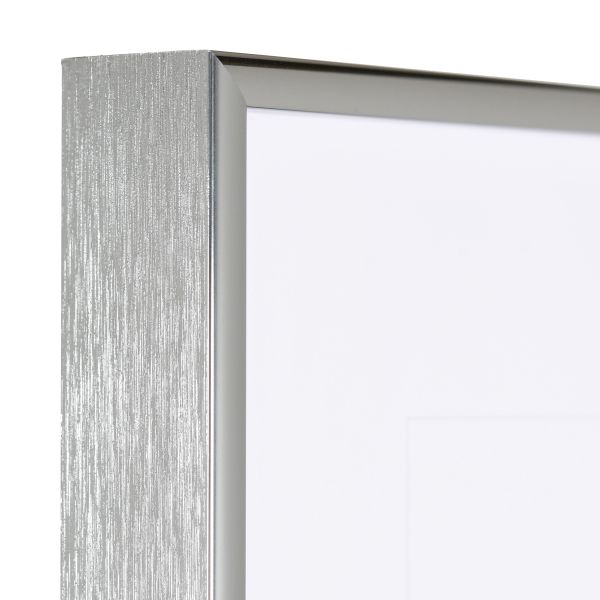 Aluminium-Profil Quadro, antiksilber - Ecke Ansicht der Ecke eines antiksilbernen, sehr formstabilen Aluminiumrahmens mit patentiertem Eckverbindersystem