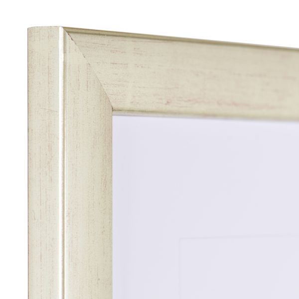 Holz-Profil 43, silber - Ecke Ansicht der Ecke eines silbernen Holzrahmens mit leicht abgerundeten Kanten